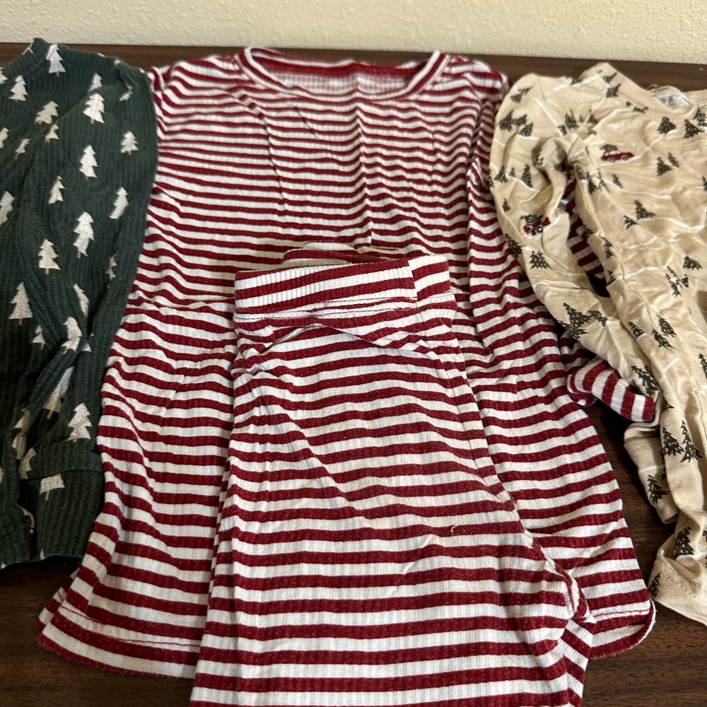 Festive Holiday/Christmas Bamboo Pajamas - Picture 3 of 7